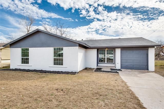3624 Softcloud Dr, Dallas, TX 75241