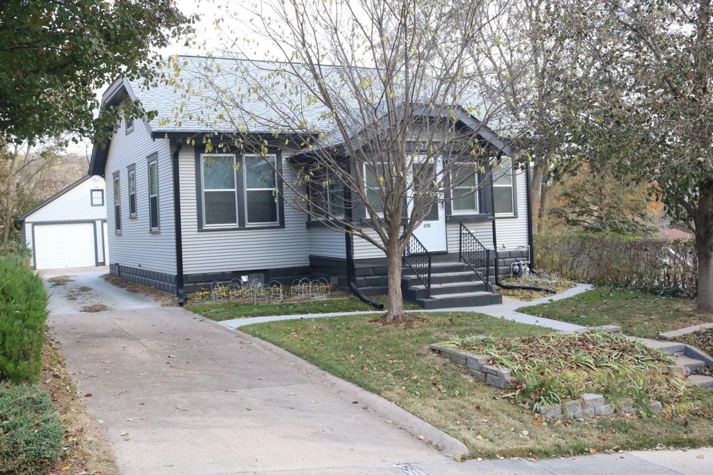 1215 Harrison St, Council Bluffs, IA 51503 Trulia