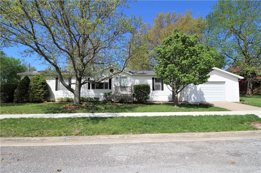 202 N Waverly Ave, Alma, MO 4 Bed, 2 Bath SingleFamily Home 4