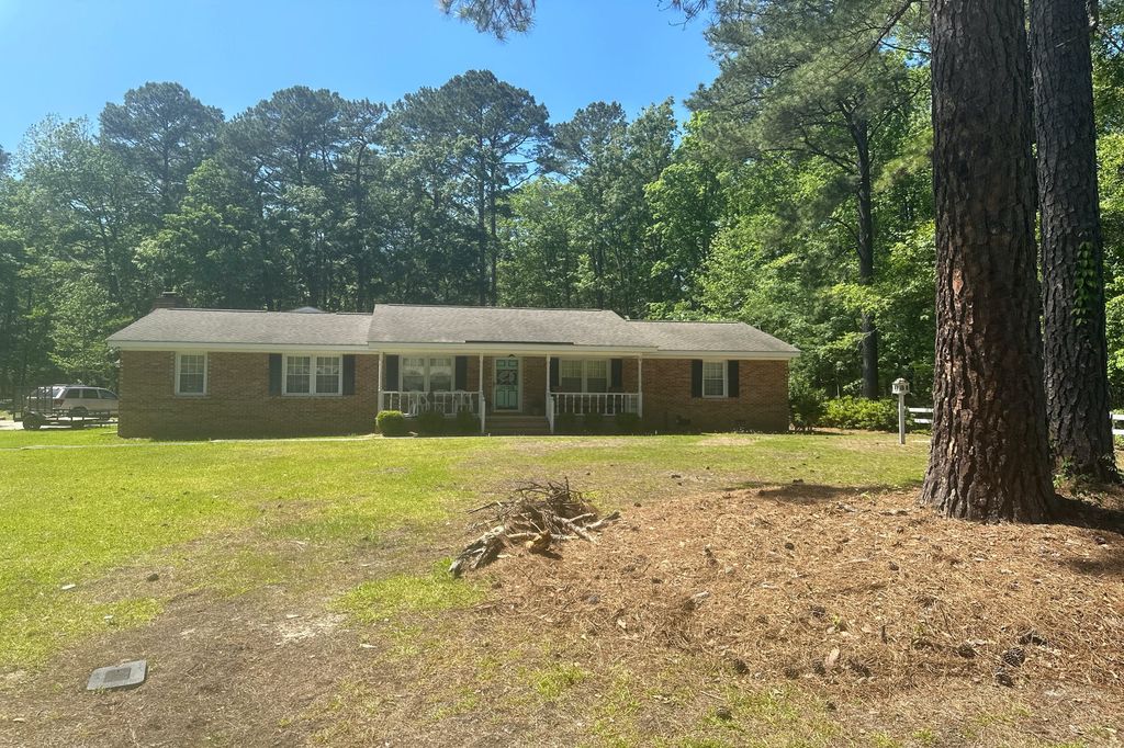 150 Oak Rd, Lake Waccamaw, NC 28450 Trulia
