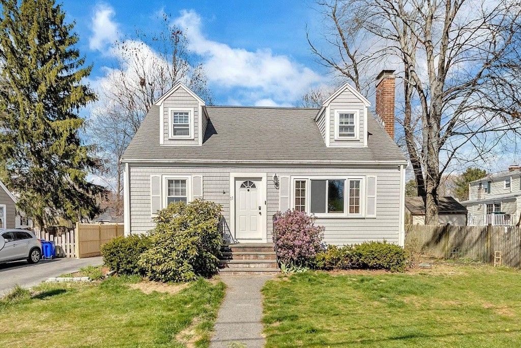 11 Rockwood Pl, Holbrook, MA 3 Bed, 2 Bath SingleFamily Home 36