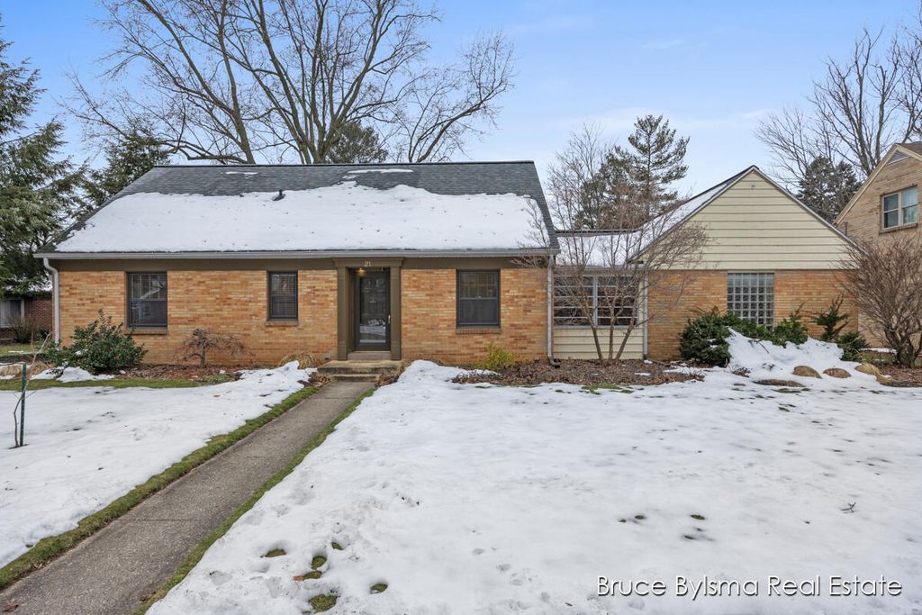 21 Parkview Dr NE, Grand Rapids, MI 49503 Trulia