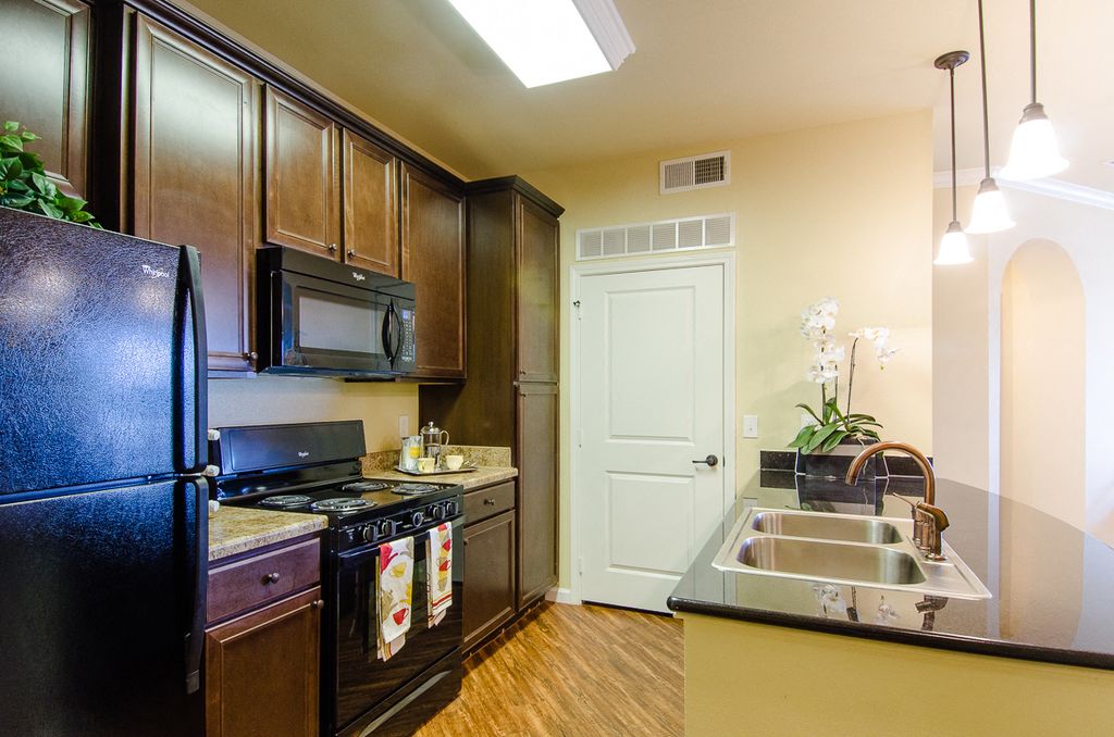 5075 E 52nd St, Odessa, TX 79762