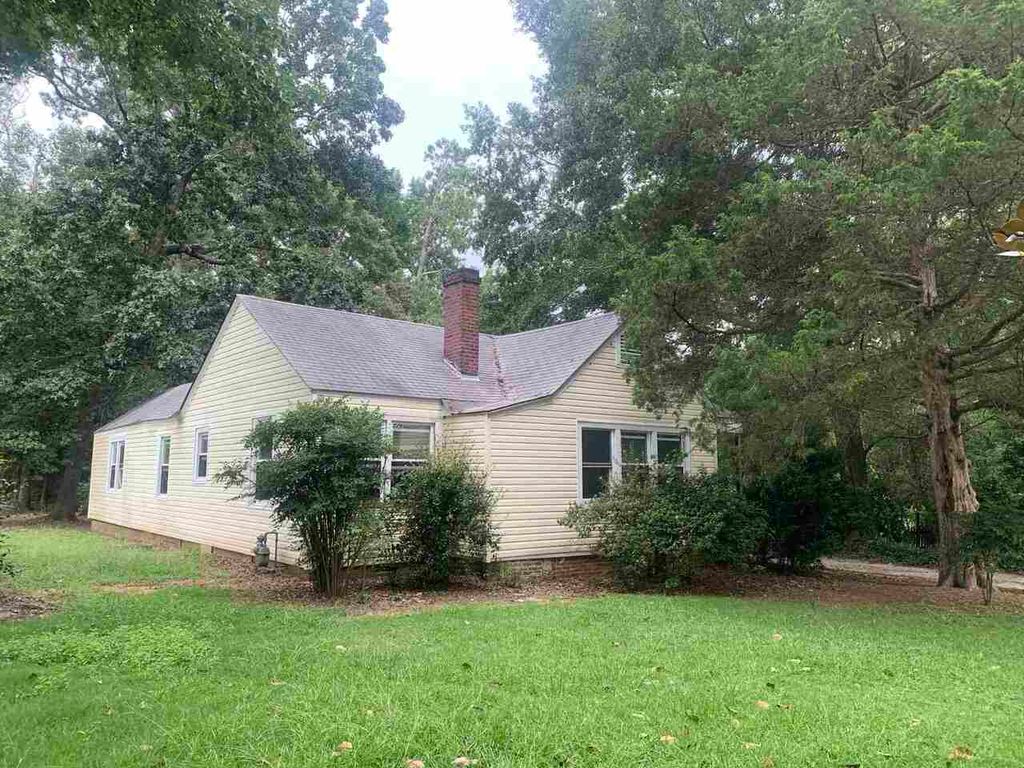 1226 Zebulon Rd, Griffin, GA 30224