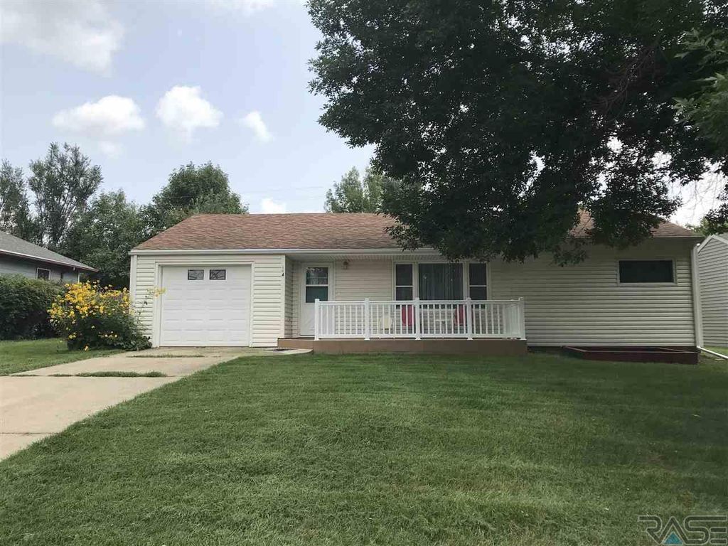 164 S Walnut Ave, Parker, SD 2 Bed, 1 Bath SingleFamily Home Trulia