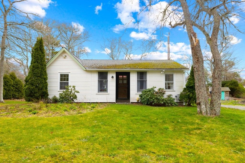 202 Annable Point Rd, Barnstable, MA 02632