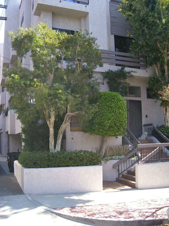 1814 Thayer Ave #1, Los Angeles, CA 90025