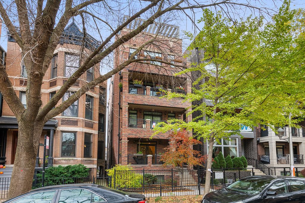 3549 N Reta Ave #1, Chicago, IL 60657