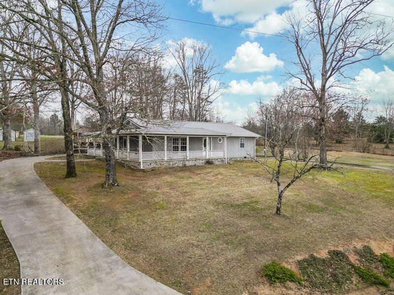 215 County Road 632, Athens, TN 37303
