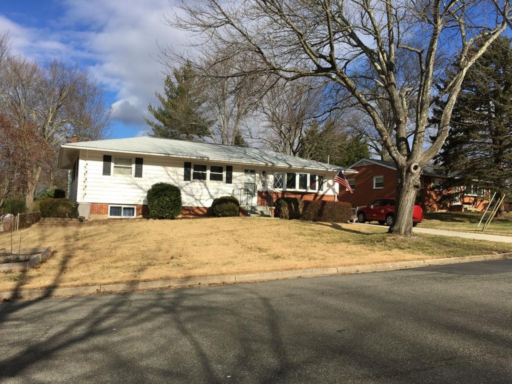 505 Gibson Dr SW #SFH, Vienna, VA 22180