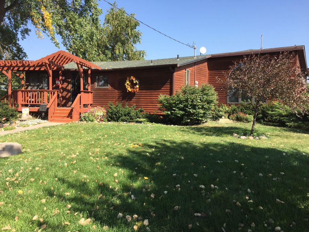 19 Summerhaven Lk, Kearney, NE 68847 See Estimated Value