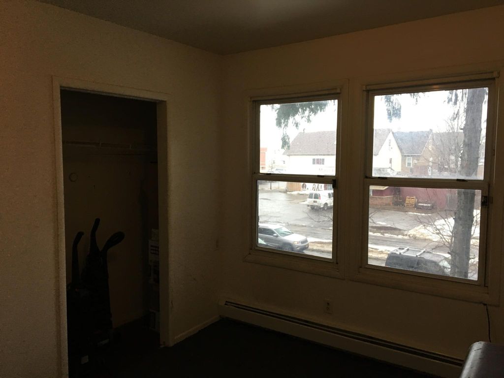 17 Minnesota Ave, Buffalo, NY 14214