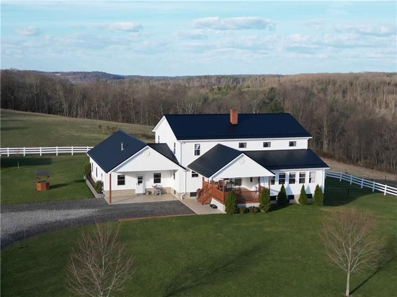 553 Youngs Orchard Rd, Ringgold, PA 15770
