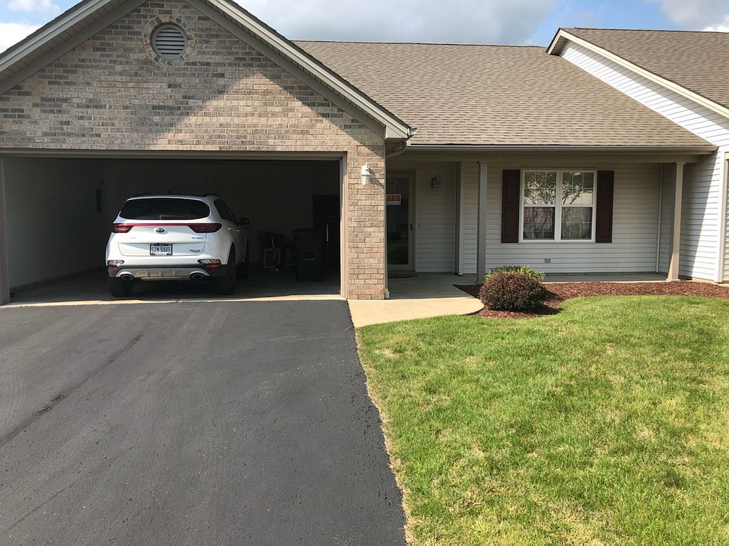 1020 Villa Pl A, Girard, OH 44420 Trulia