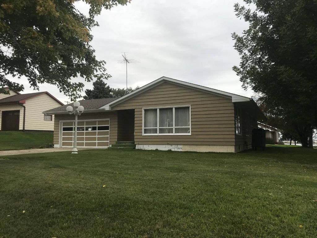 802 2nd St, Britton, SD 57430 Trulia