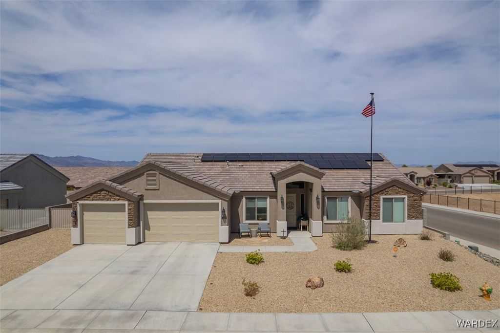 3387 Brenda Ave, Kingman, AZ 86401