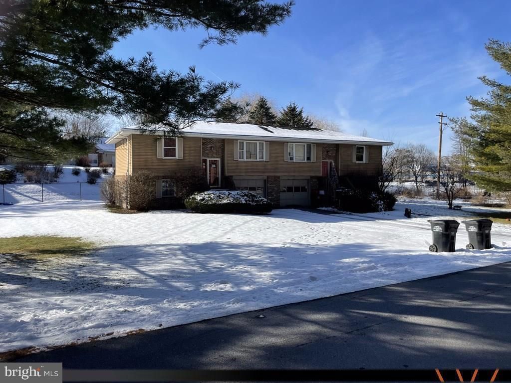 124 Campbell Rd, State College, PA 16801