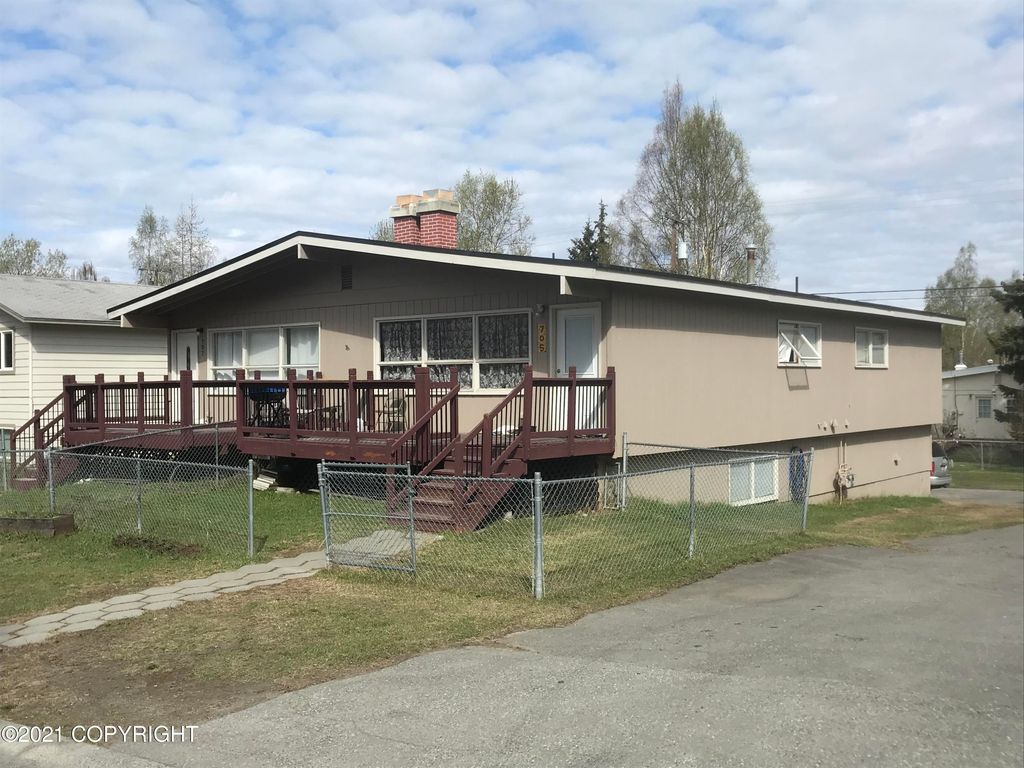 705 W 22nd Ave, Anchorage, AK 99503