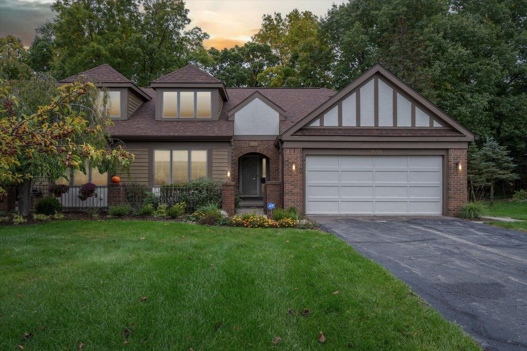 1899 Danbury E, Okemos, MI 48864 Trulia
