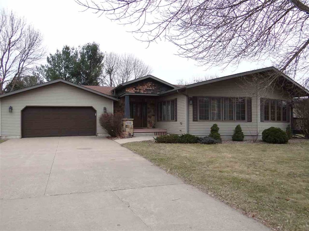 1518 S 13th St, Cassville, WI 53821 Trulia