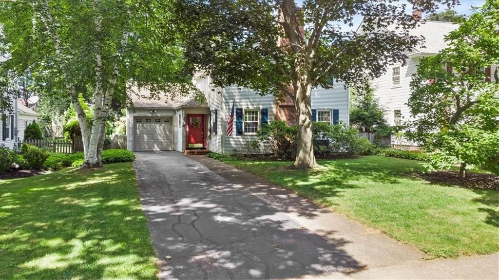 72 Alpine Dr, Rochester, NY 14618