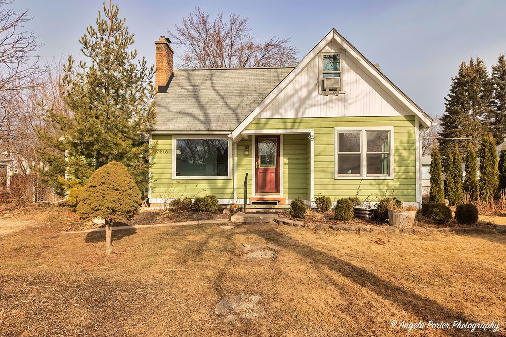 7218 Delaware Rd, Wonder Lake, IL 60097