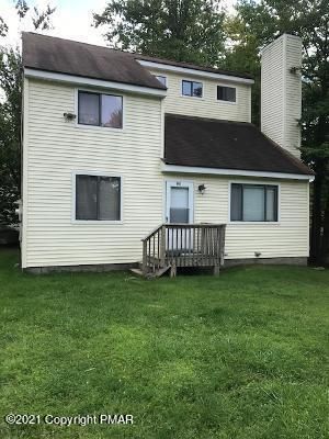 545 Country Place Dr, Tobyhanna, PA 18466