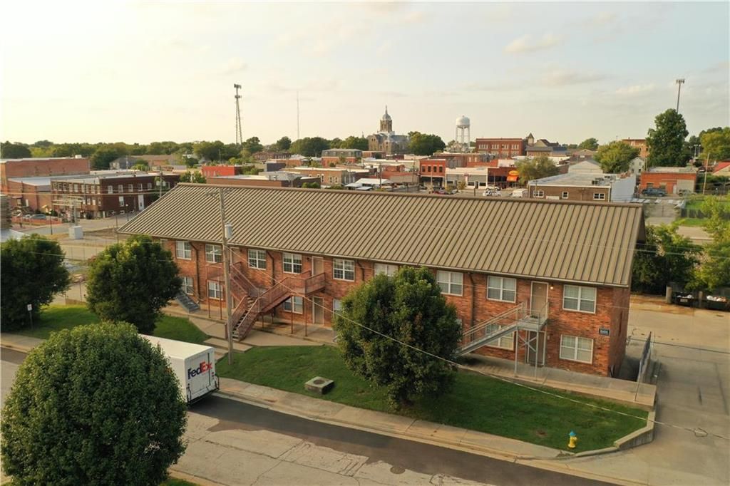 109 Commercial street Warrensburg, MO Trulia