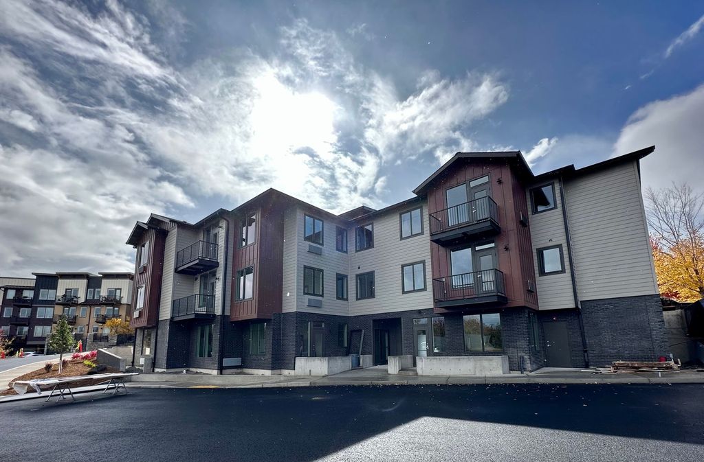 Bradbury Pointe Apartments Bend, OR Trulia