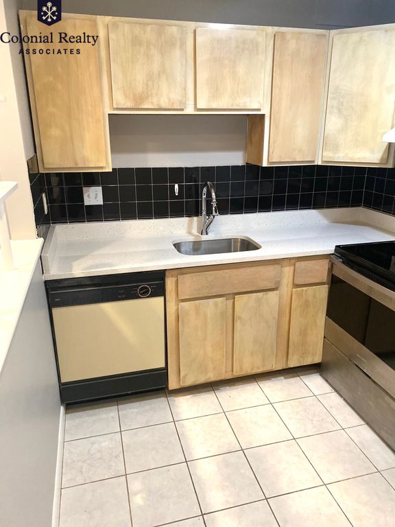 190 Mount Auburn St #A-4, Watertown, MA 02472
