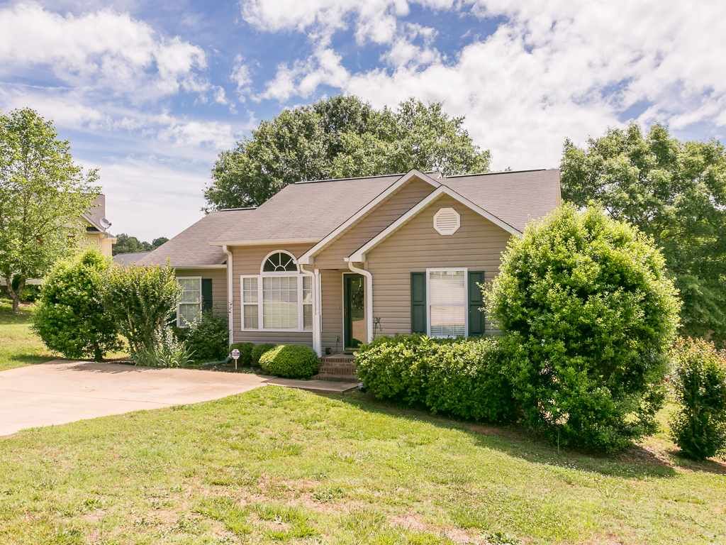 115 Wonderberry Ct, Boiling Springs, SC 29316