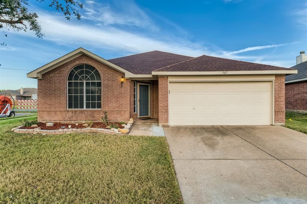 347 Tioga Dr, Arlington, TX 76002