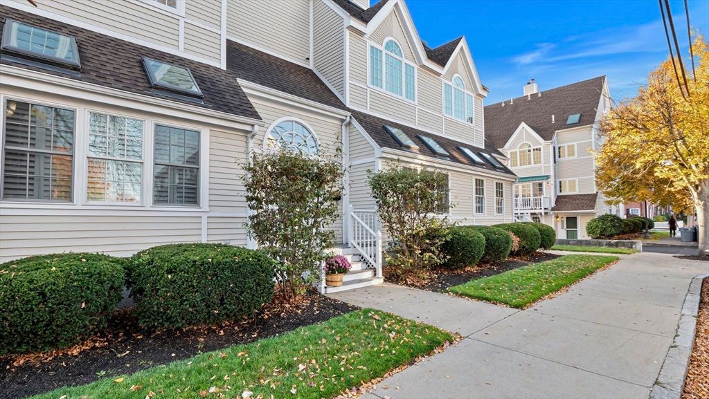 9 Munroe St, Newburyport, MA 01950 MLS 73306300 Trulia