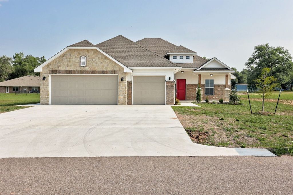 3301 Canadian Trails Ct, Noble, OK 73068