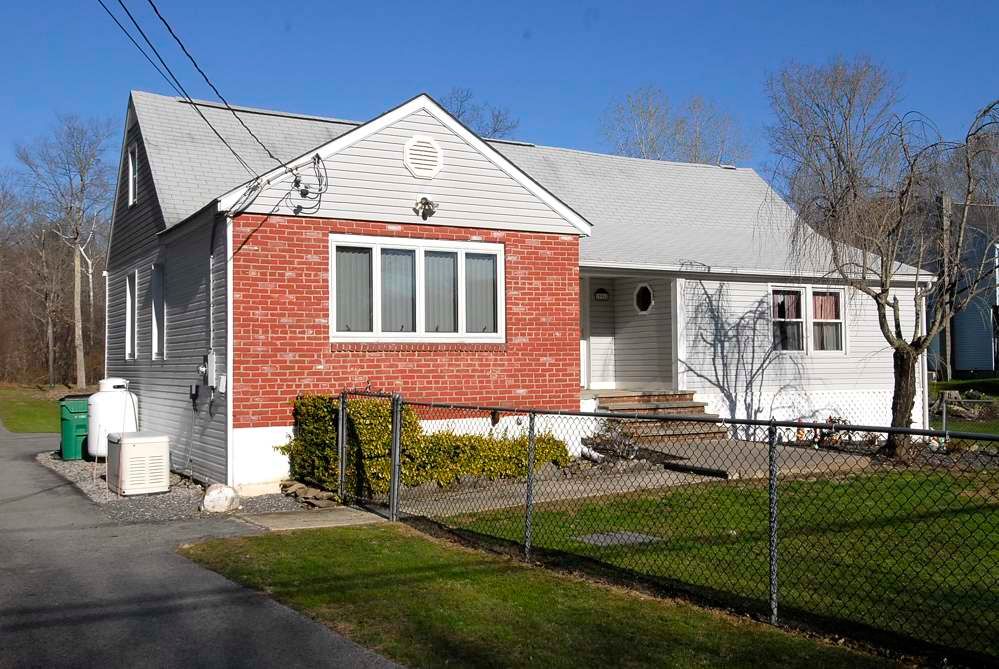 596 N Quaker Ln, Hyde Park, NY 12538 Trulia