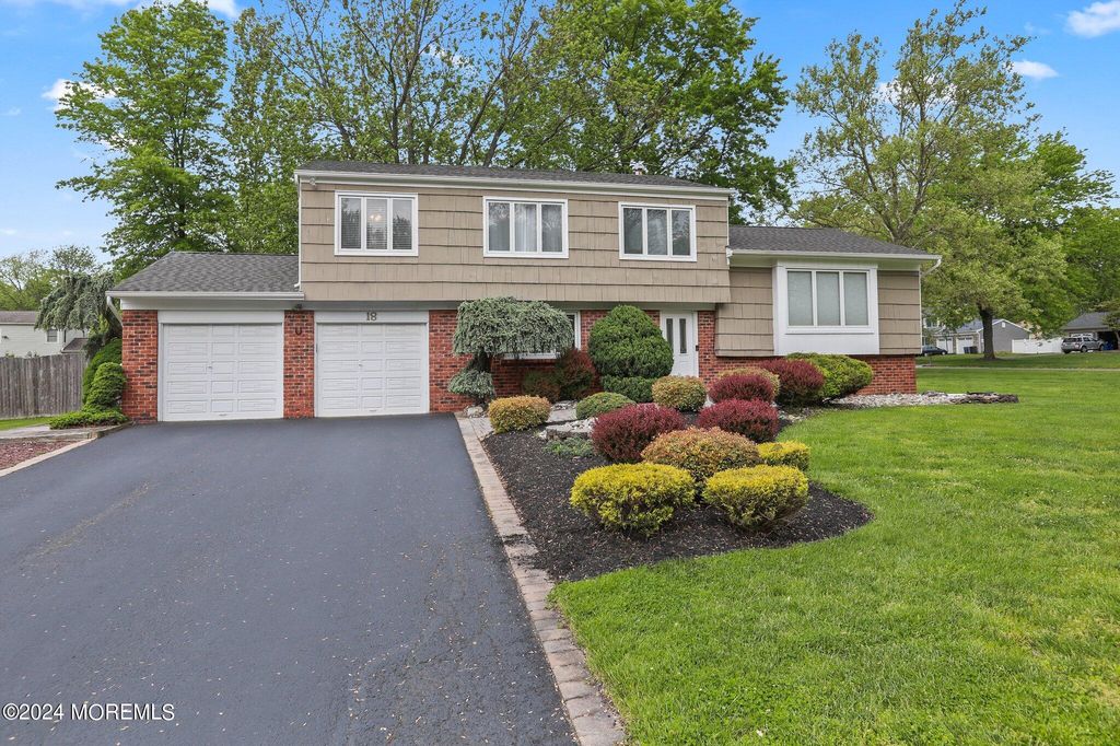 18 Nottingham Road, Manalapan, NJ 07726 Trulia