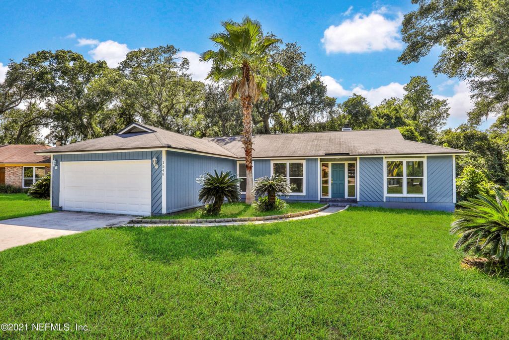 1548 Oak Ridge Dr W, Jacksonville, FL 32225