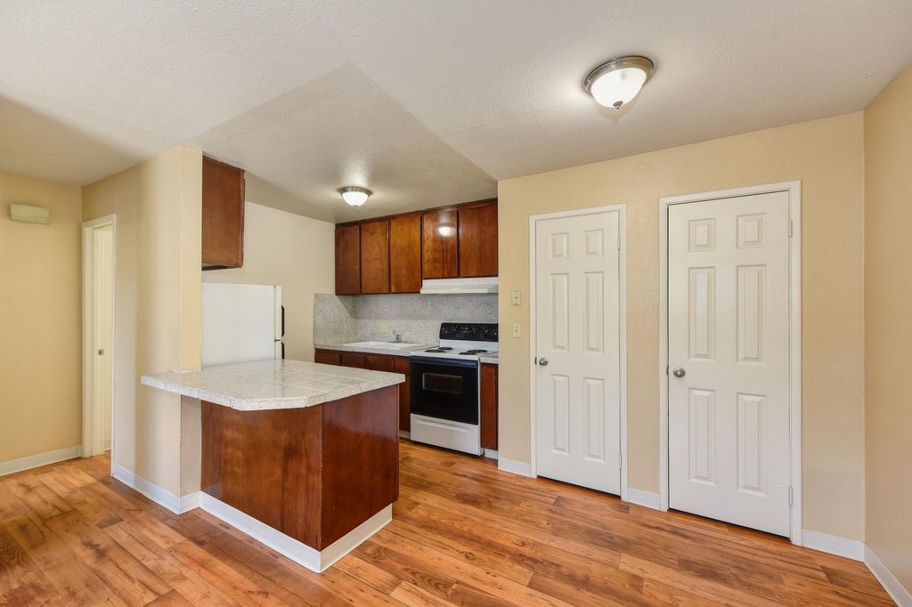 Lincoln Village West Apartments in Stockton, CA 95219 Studio2 Bed, 1