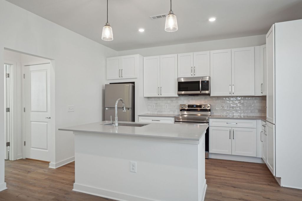 12143 Westeros Ln 12637A Huntersville - 84959a70b20467aaf5dcc4c45dcccb02 Full 