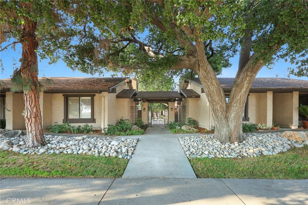 75 E  Sierra Madre Blvd #B, Sierra Madre, CA 91024