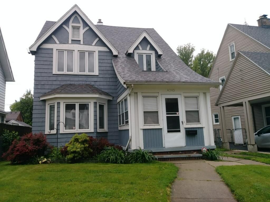 4345 Lowe Rd, Toledo, OH 43612