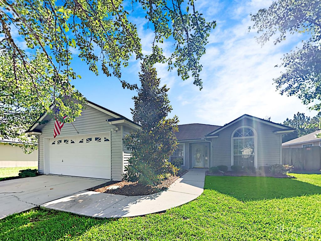 2447 Glade Springs Dr, Jacksonville, FL 32246