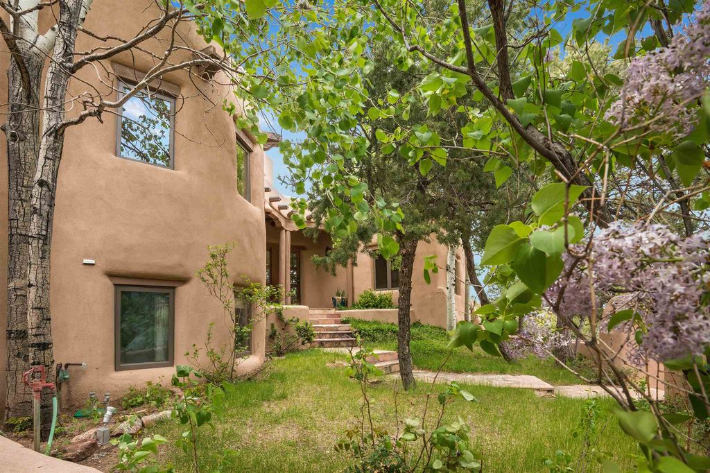 7394 Old Santa Fe Trl, Santa Fe, NM 4 Bed, 4 Bath SingleFamily Home