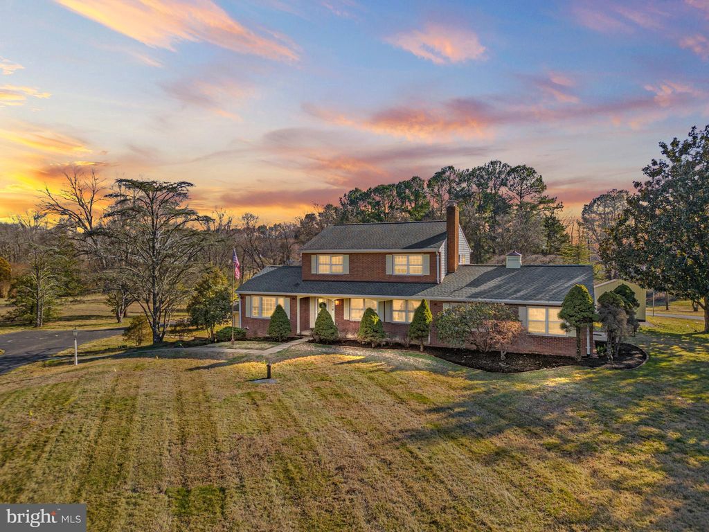 8119 Hillcrest Dr, Manassas, VA 20111 MLS VAPW2065348 Trulia