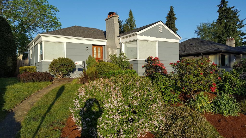 12258 Dayton Ave N, Seattle, WA 98133