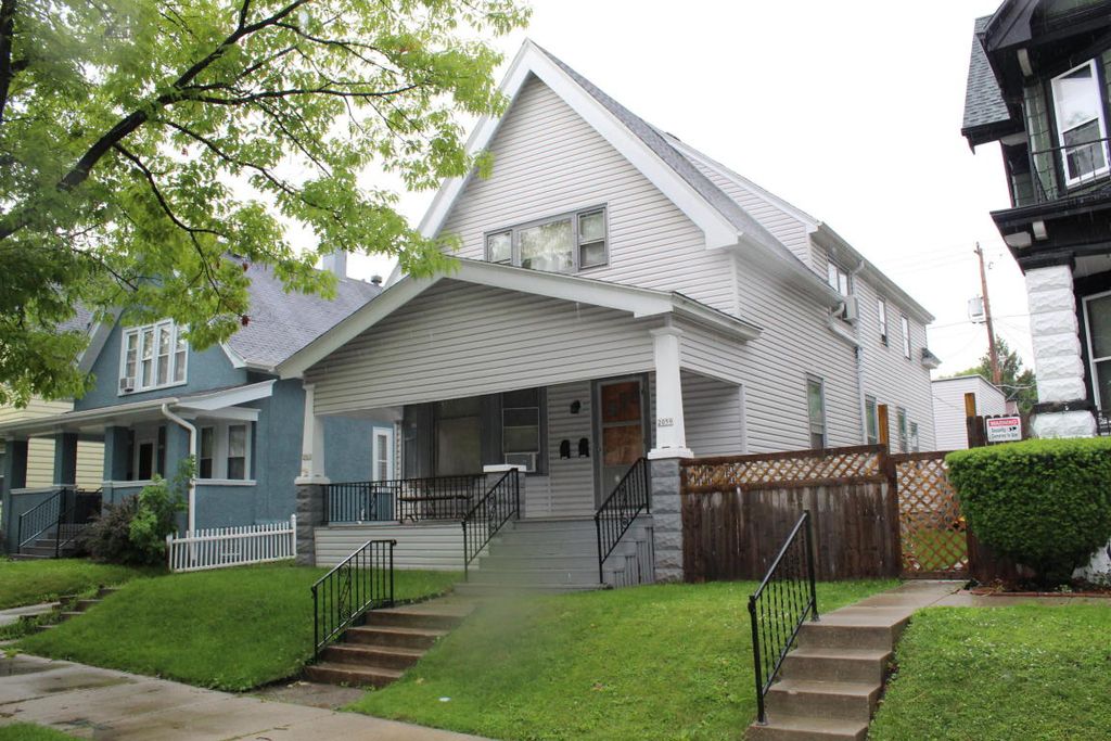 2059 S  28th St, Milwaukee, WI 53215