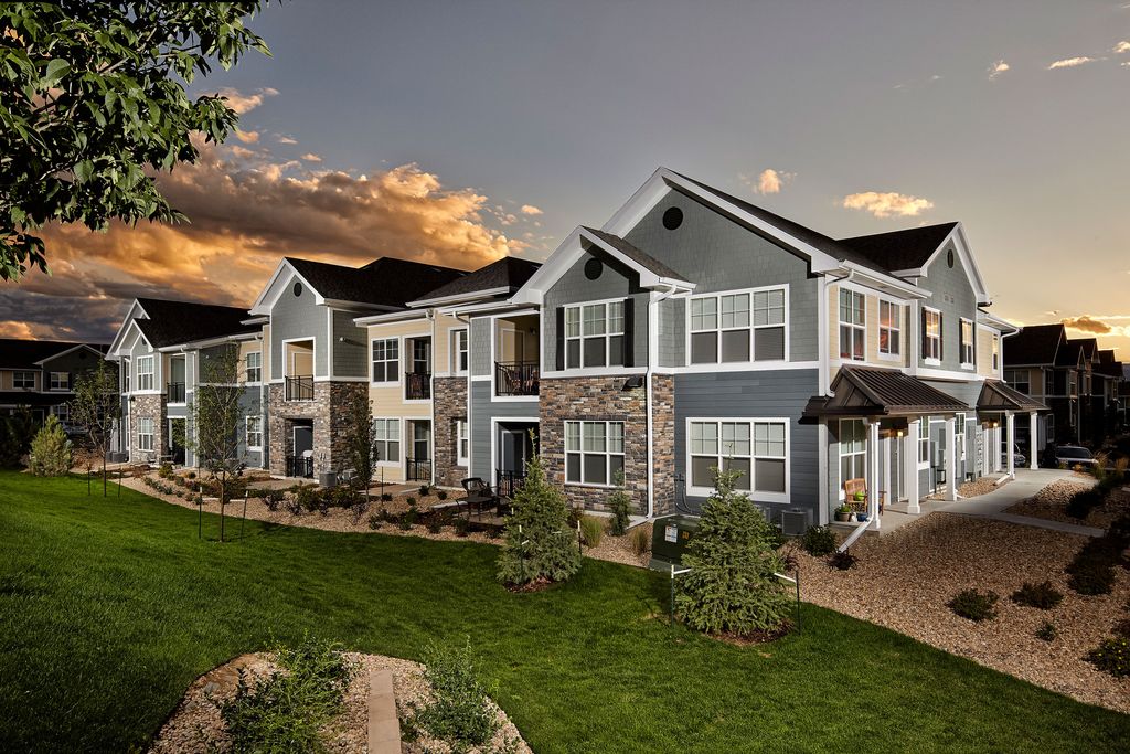 1700 Shea Center Dr, Littleton, CO 80129