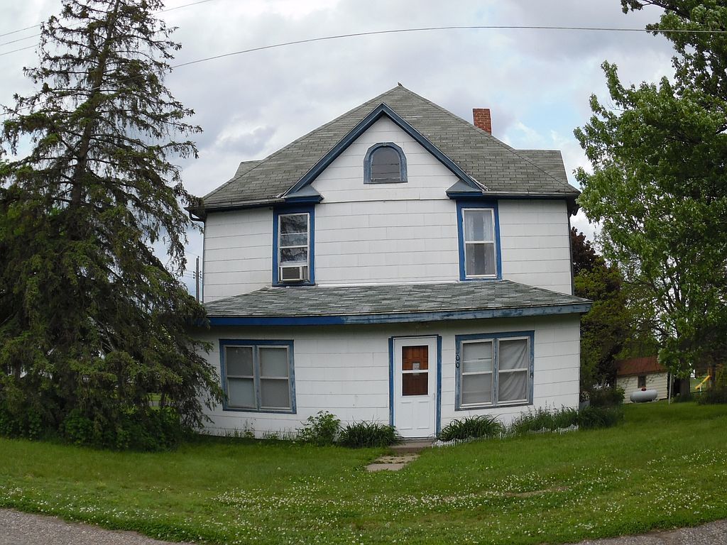 300 E Colt Ave, Kellogg, MN 4 Bed, 1 Bath SingleFamily Home 40