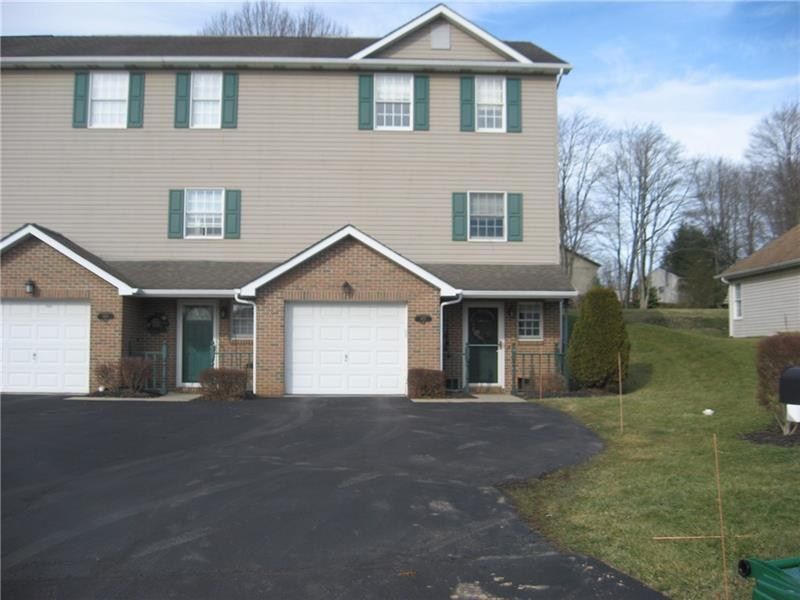 907 Stoneridge Blvd, Butler, PA 2 Bed, 2 Bath Townhouse 907 Stoneridge Blvd, Butler, PA 2 Bed, 2 Bath Townhouse