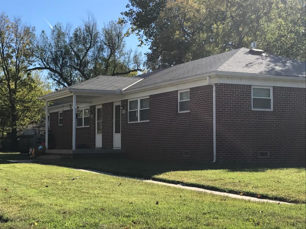 2226 S Saint Francis St, Wichita, KS 67211